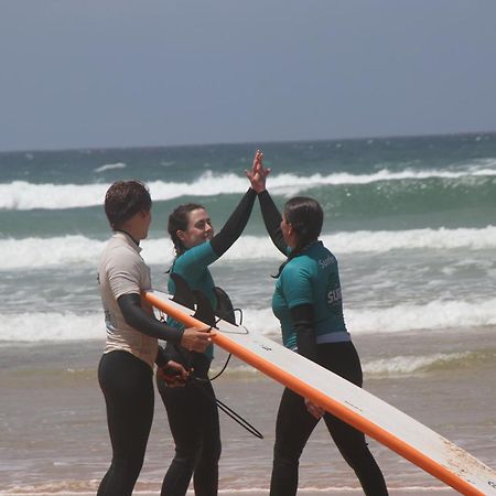 The Far End Surf House - Surf & Yoga Holidays Lourinhã Dış mekan fotoğraf