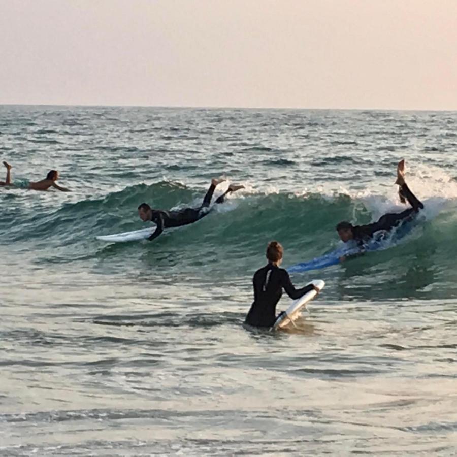 The Far End Surf House - Surf & Yoga Holidays Lourinhã Dış mekan fotoğraf
