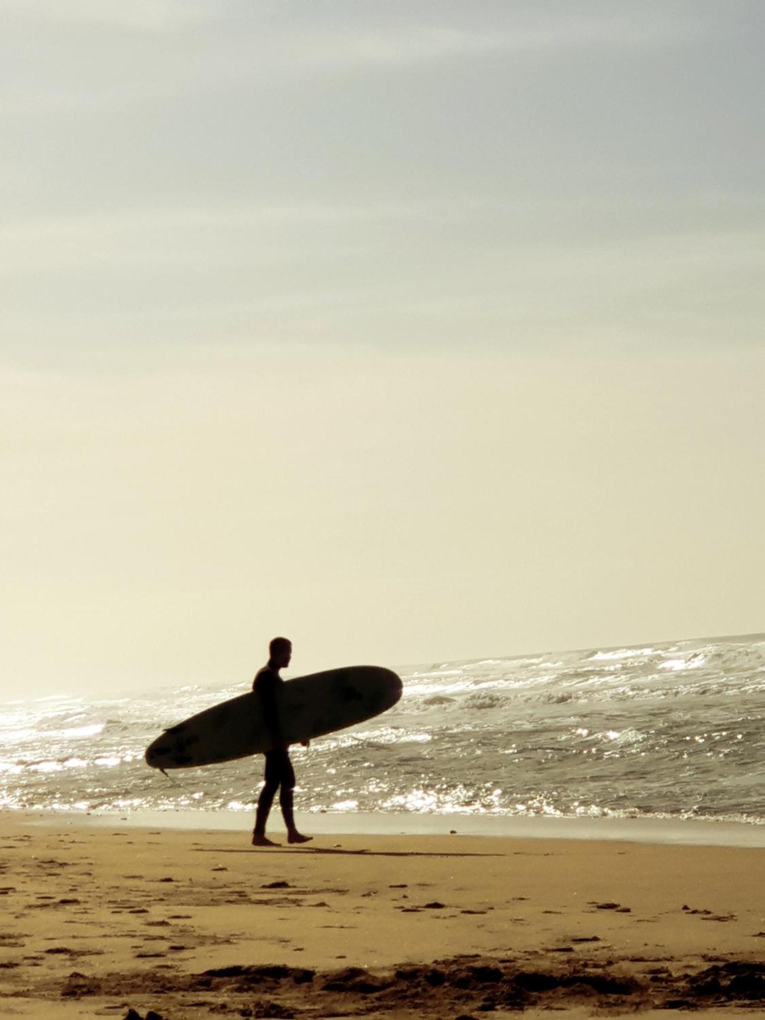 The Far End Surf House - Surf & Yoga Holidays Lourinhã Dış mekan fotoğraf